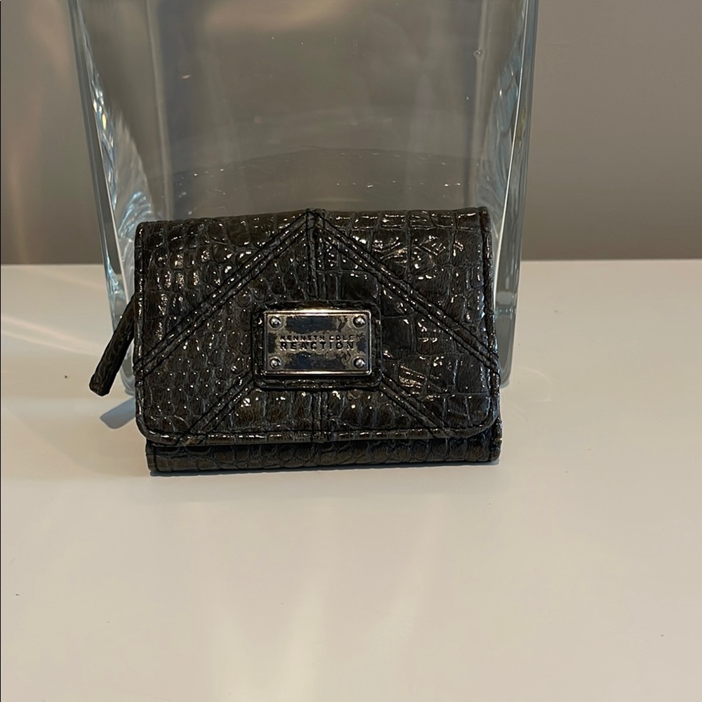 Kenneth Cole Charcoal Crocodile-Embossed Women's Wallet  **FINAL OFFER**